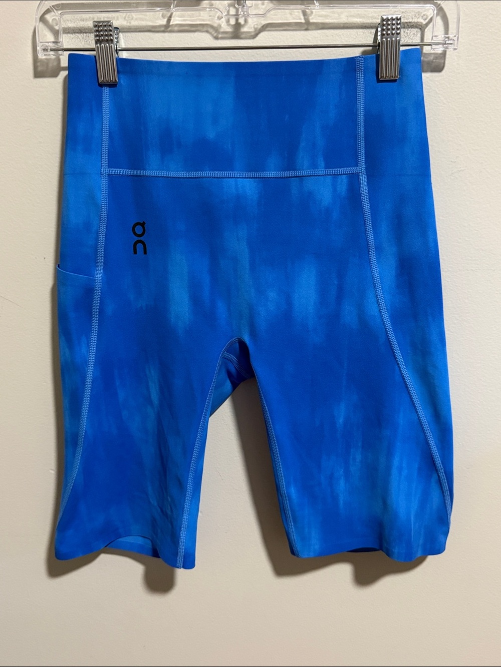 On Running Blue Tie-Dye Athletic Bike Shorts